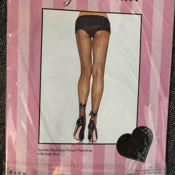 Leg Avenue Black Fishnet Pantyhose with Bow - Picture 1 of 1